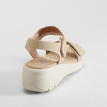Sandalia cuña cómoda marrón COMFEET