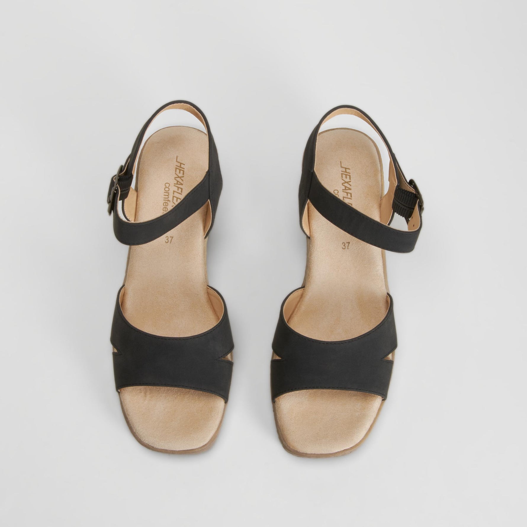 Sandalia cuña yute tiras negra COMFEET