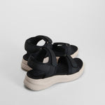 Sandalia tiras velcro negra COMFEET