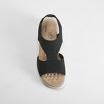 Sandalia cuña negra COMFEET