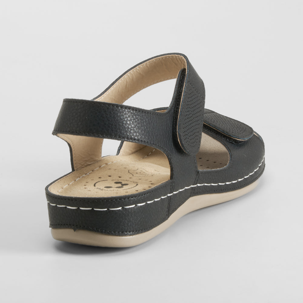 Sandalia de piel con velcros negra COMFEET