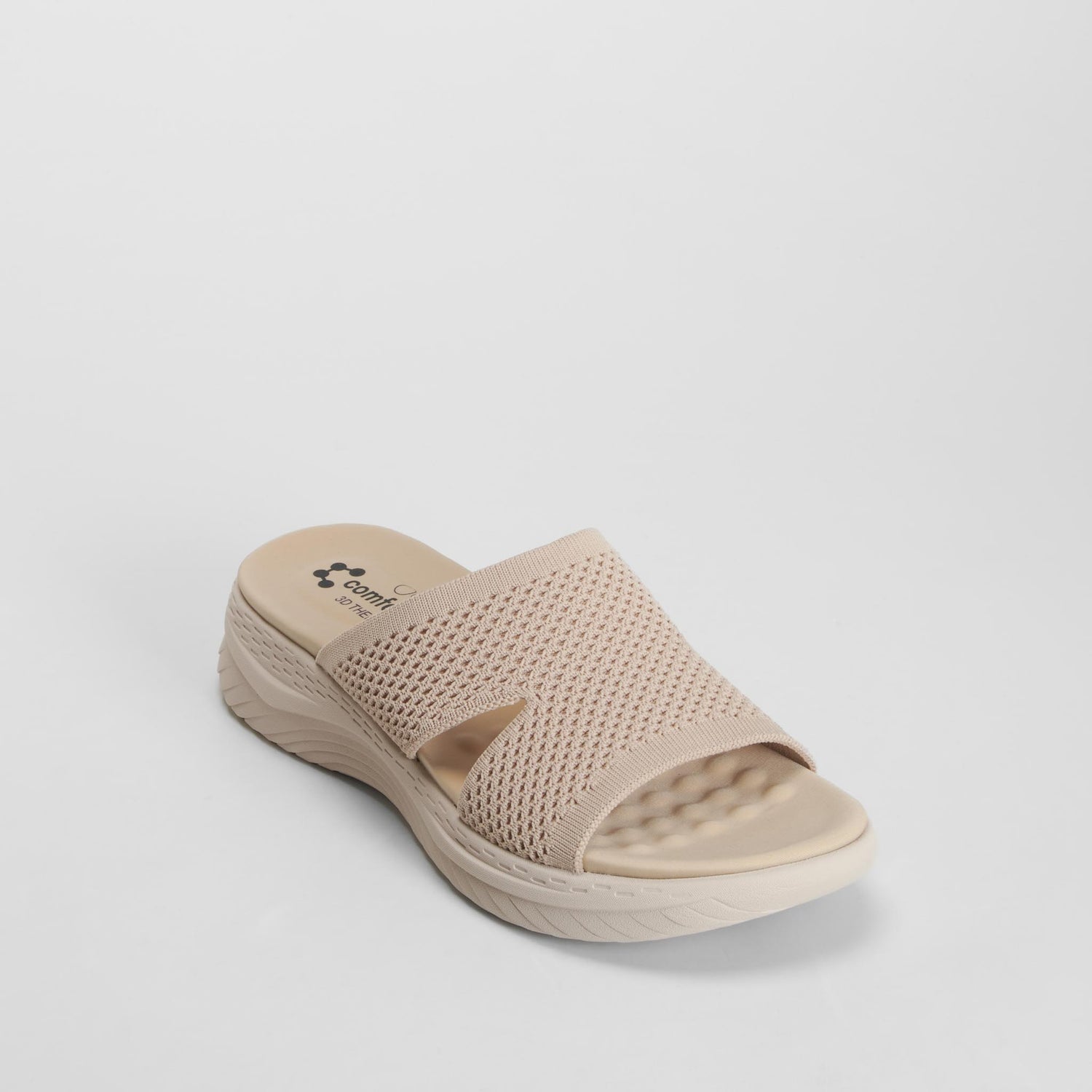 Sandalia pala plana Air System beige COMFEET