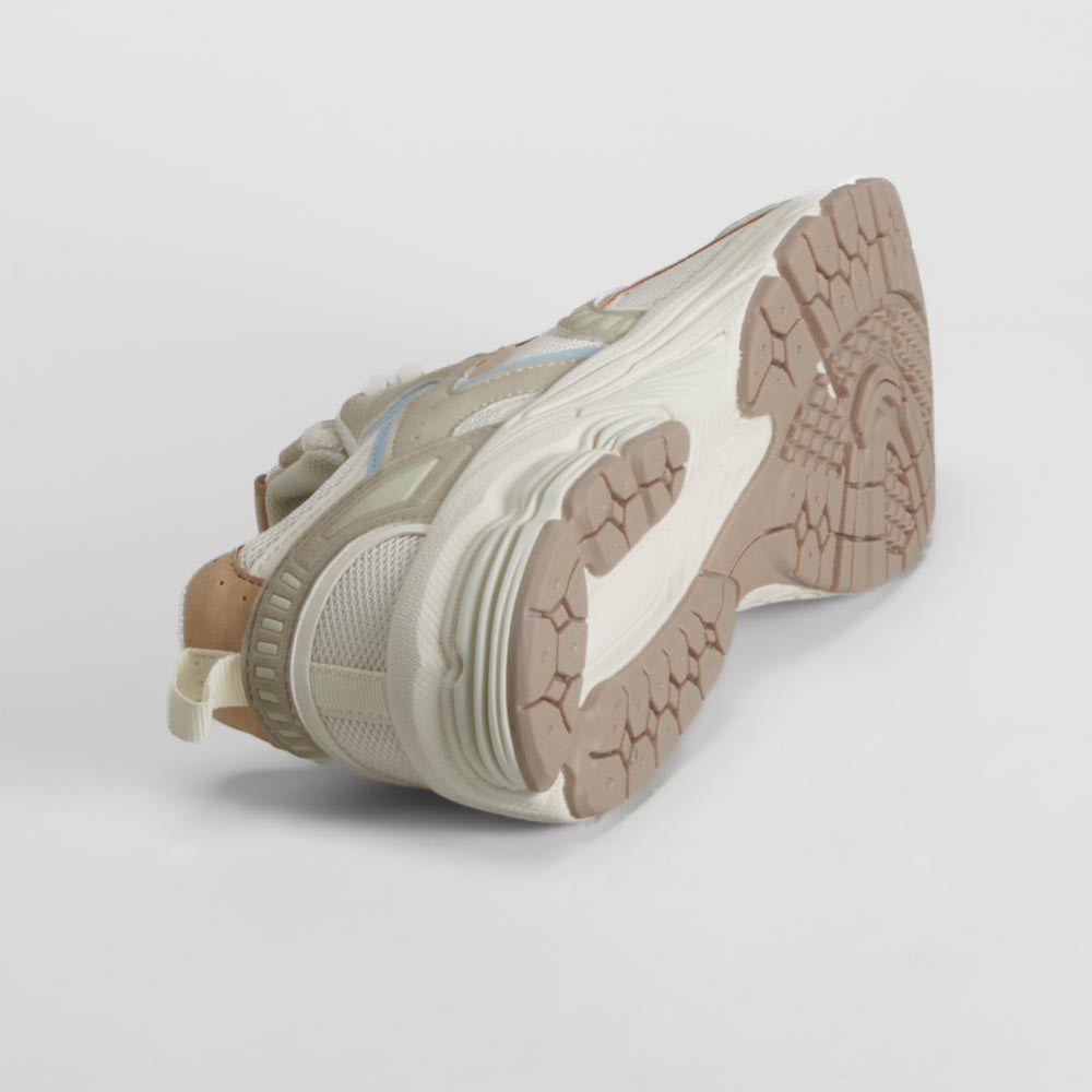 Zapatilla deportiva running beige NYC