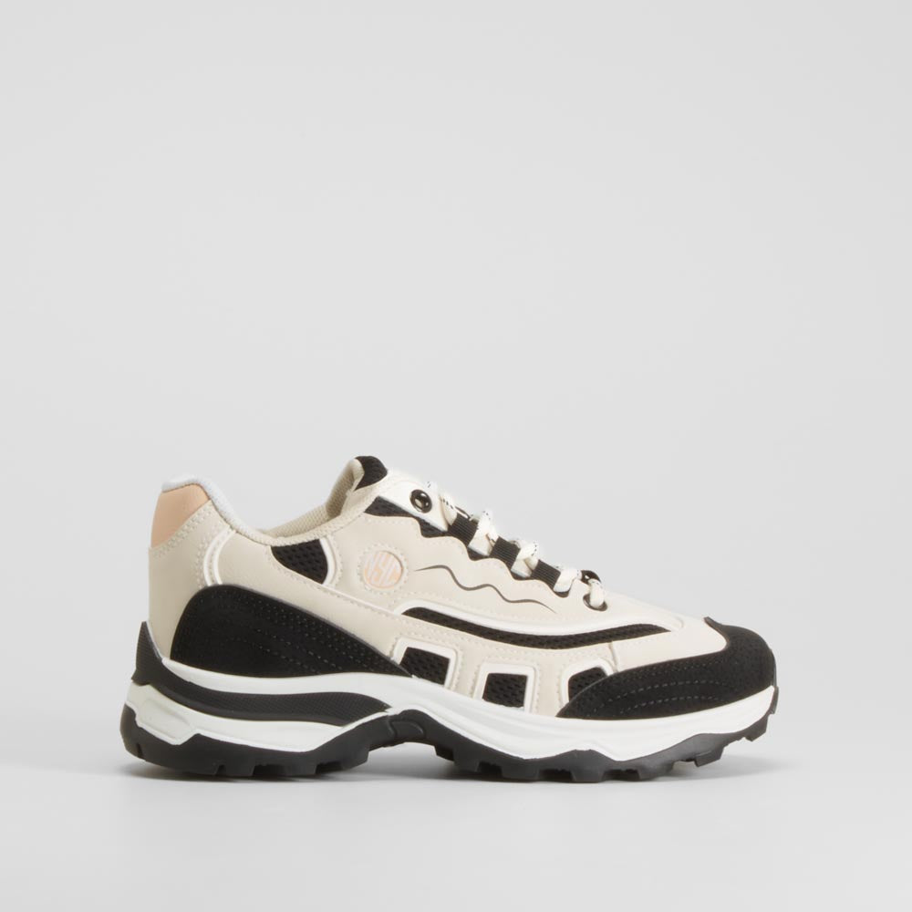 Zapatilla deportiva blanca y negra NYC