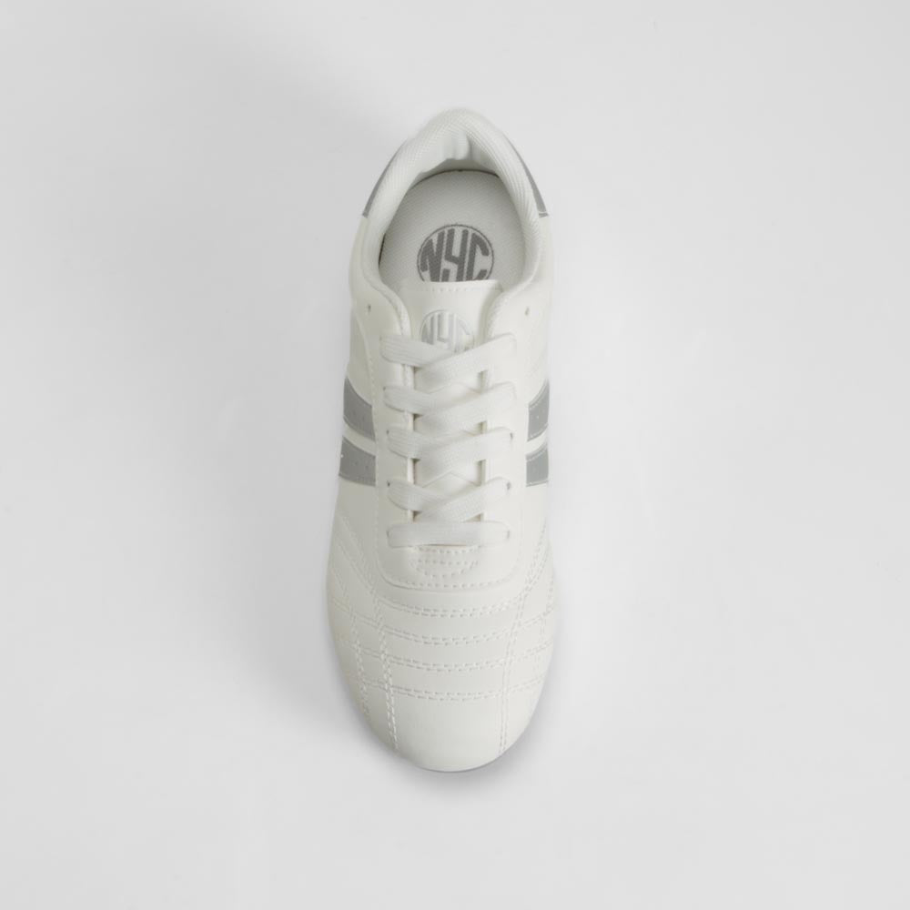 Sneaker blanca con detalles grises NYC