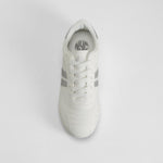 Sneaker blanca con detalles grises NYC
