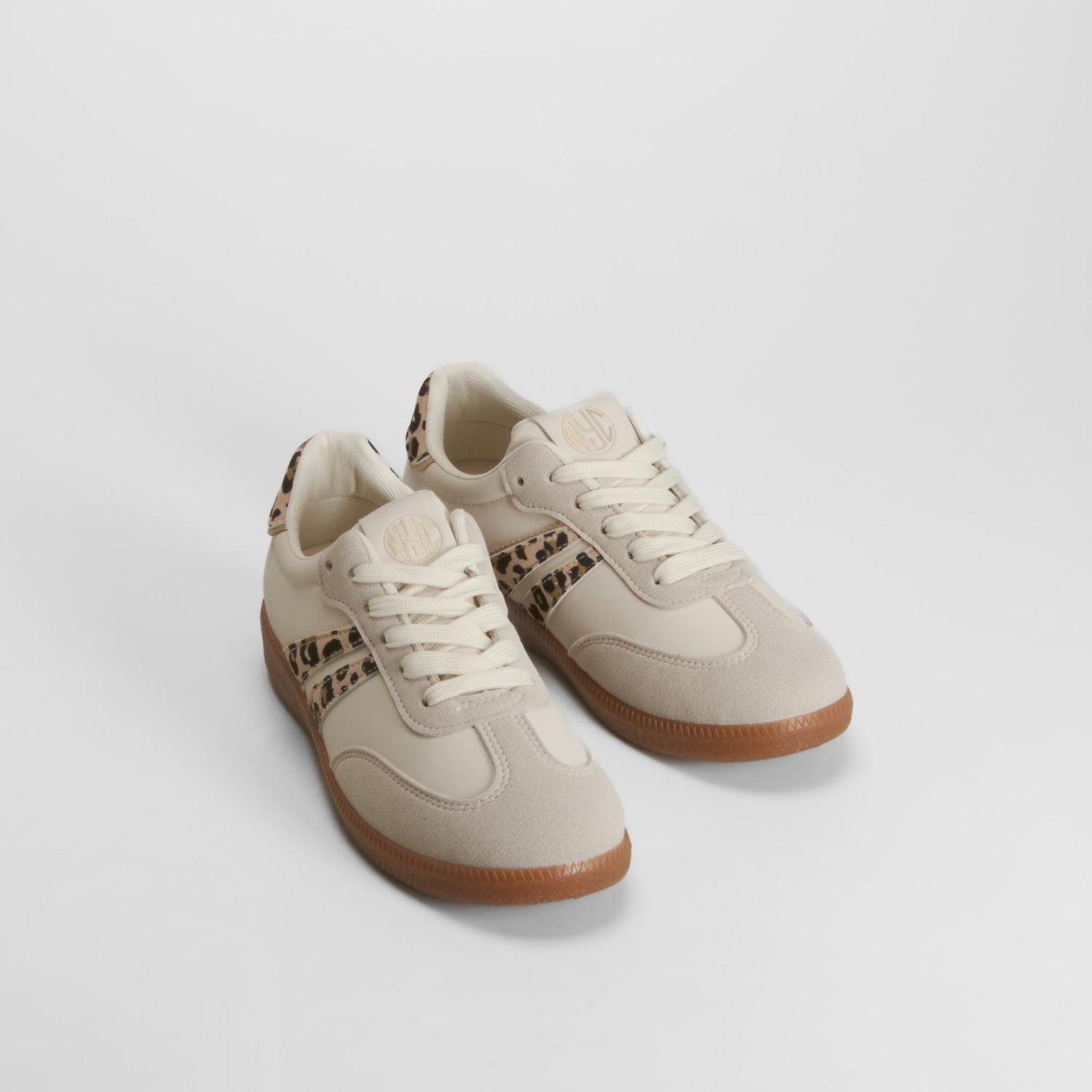 Sneaker suela caramelo animal print beige NYC