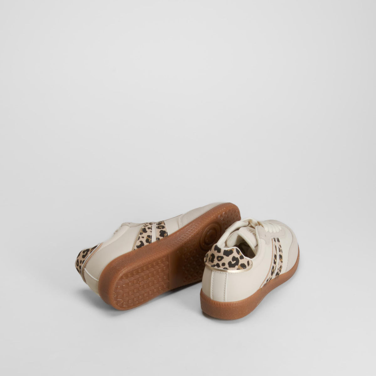 Sneaker suela caramelo animal print beige NYC