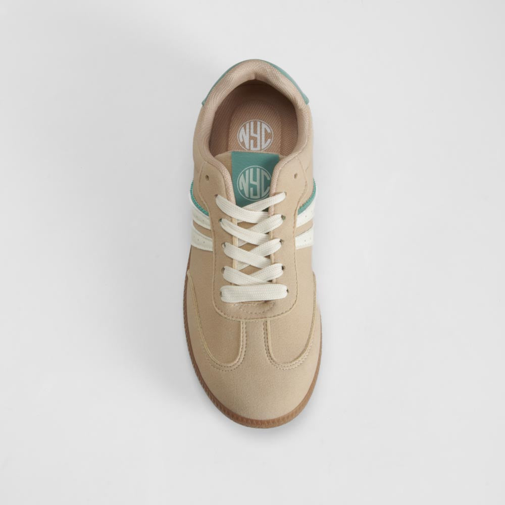 Sneaker marrón suela caramelo NYC