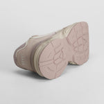Zapatilla deportiva rosa detalles beige NYC