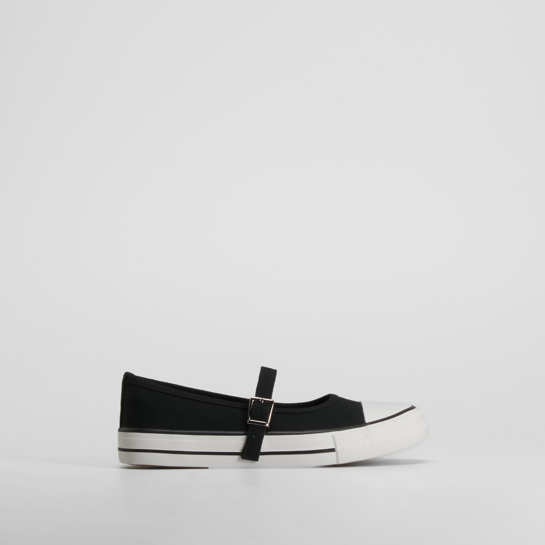 Zapatilla lona bailarina hebilla negra NYC