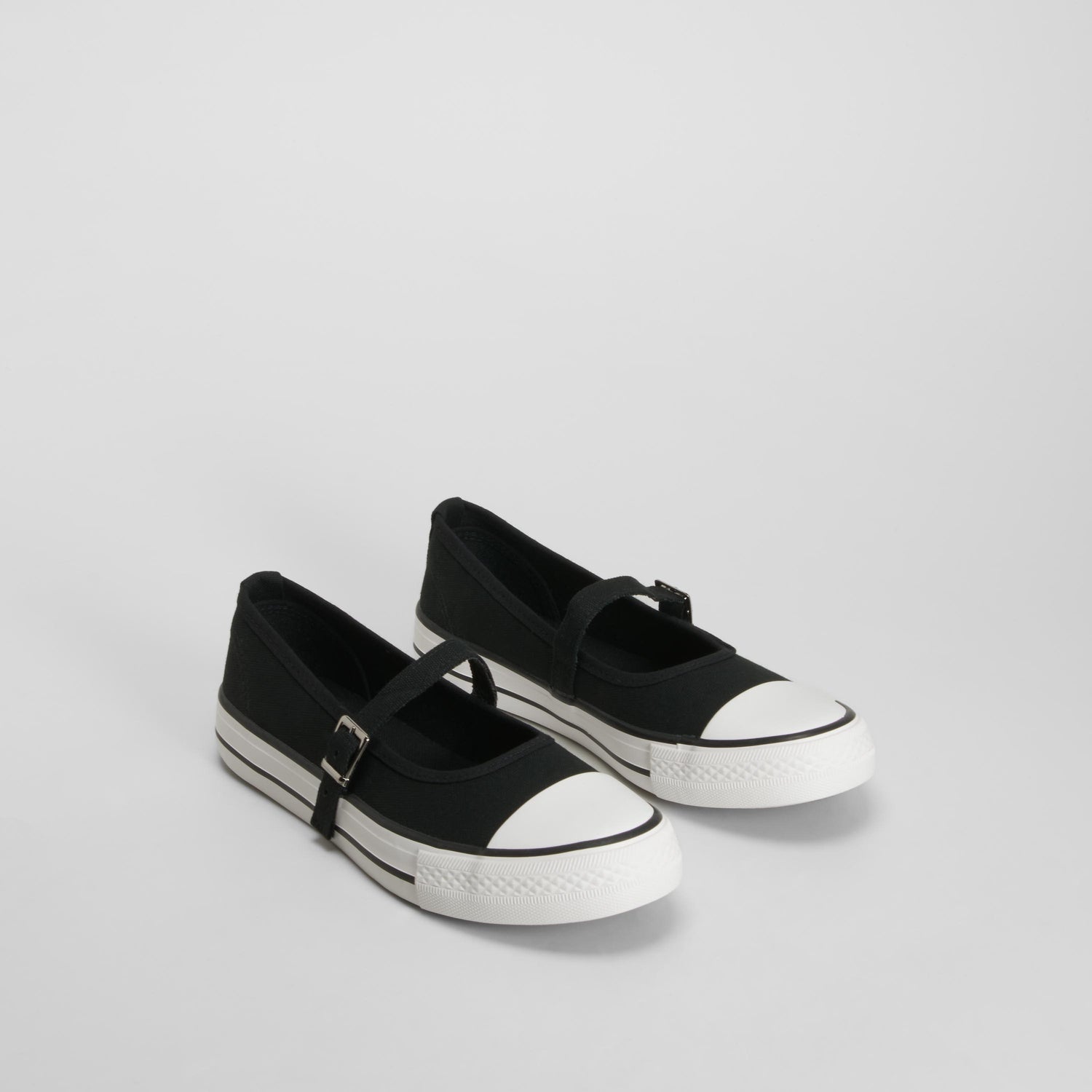 Zapatilla lona bailarina hebilla negra NYC