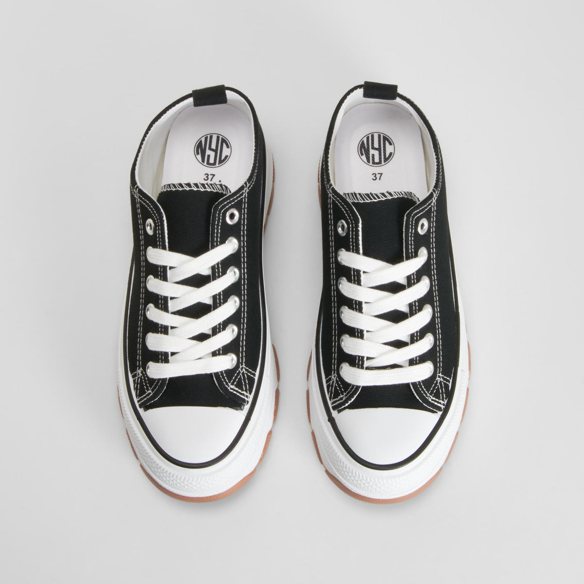 Zapatilla lona baja chunky negra NYC