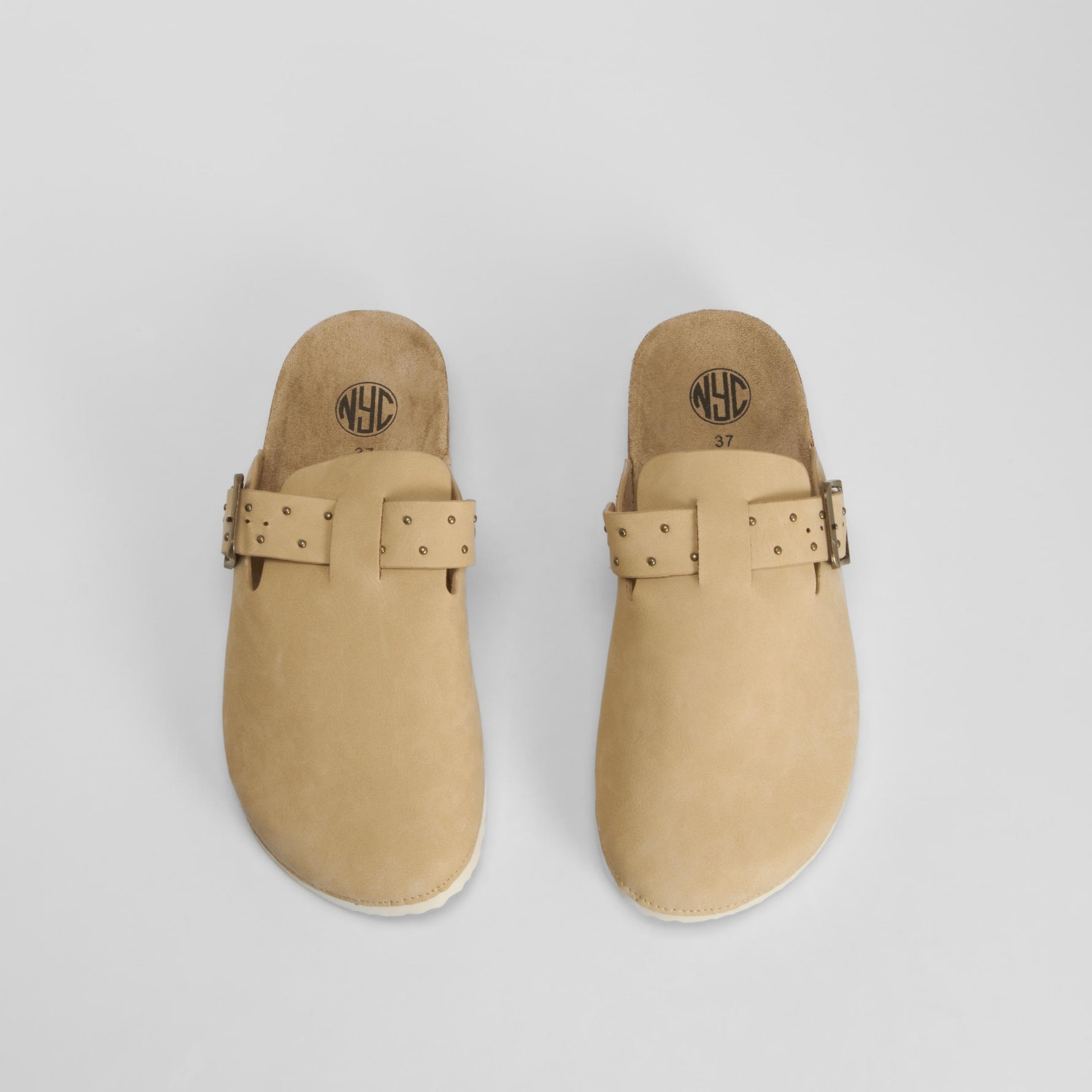 Zueco bio plano hebilla beige NYC