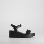 Sandalia cuña con plataforma negra NYC