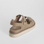 Sandalia plana multi velcros beige NYC