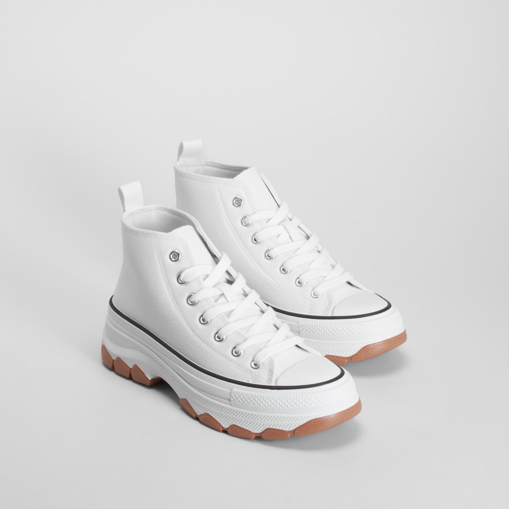 Zapatilla de lona alta chunky blanca NYC