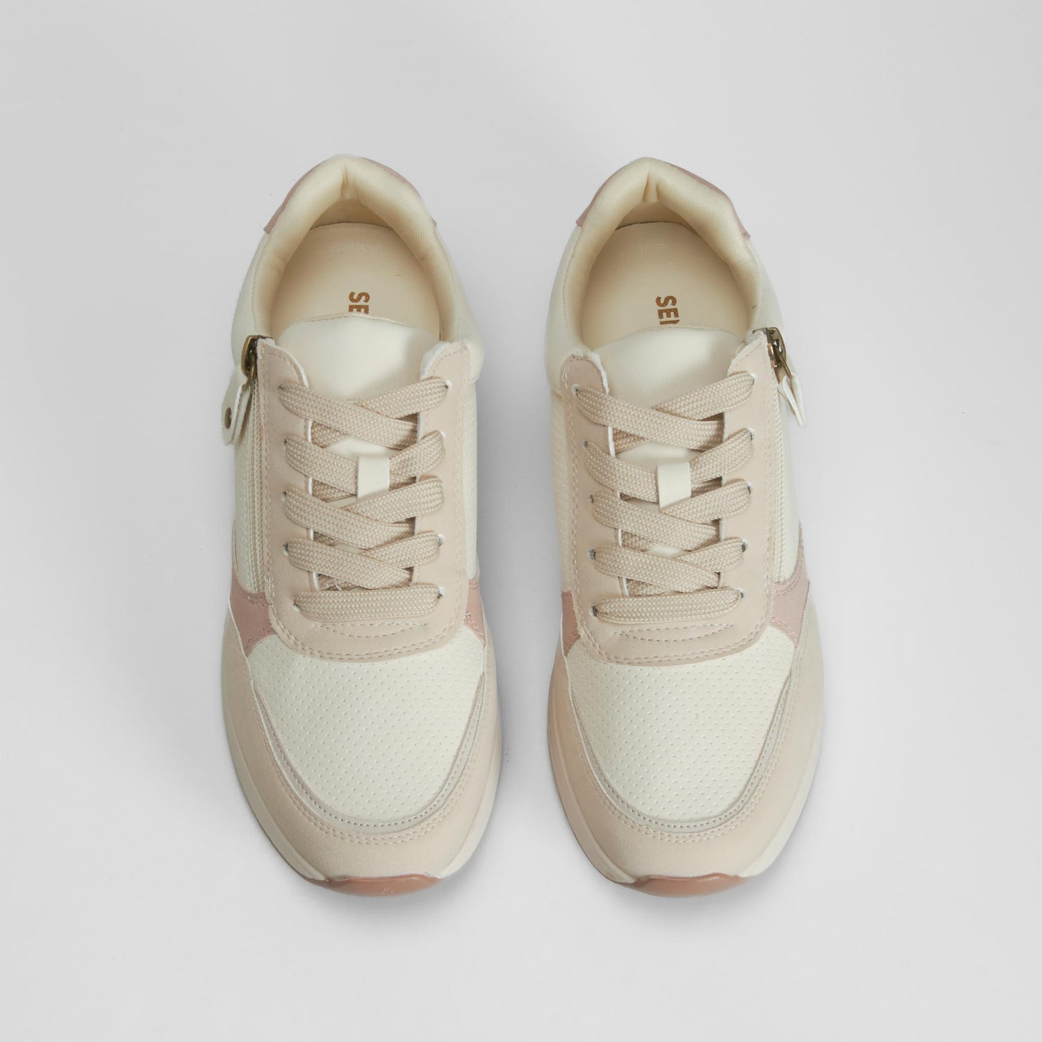 Zapatilla deportiva casual beige SENDA ROAD