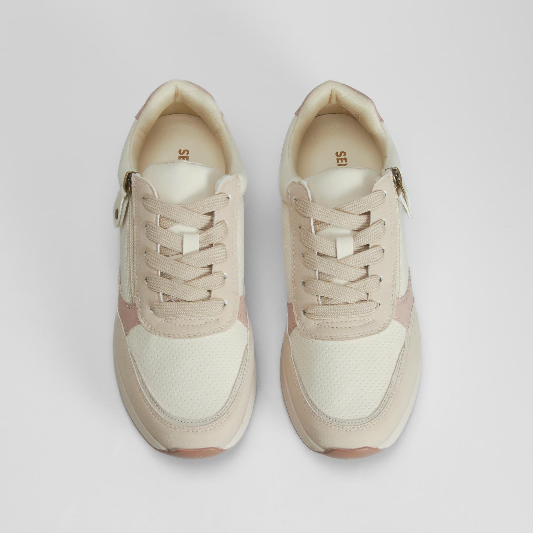 Zapatilla deportiva casual beige SENDA ROAD