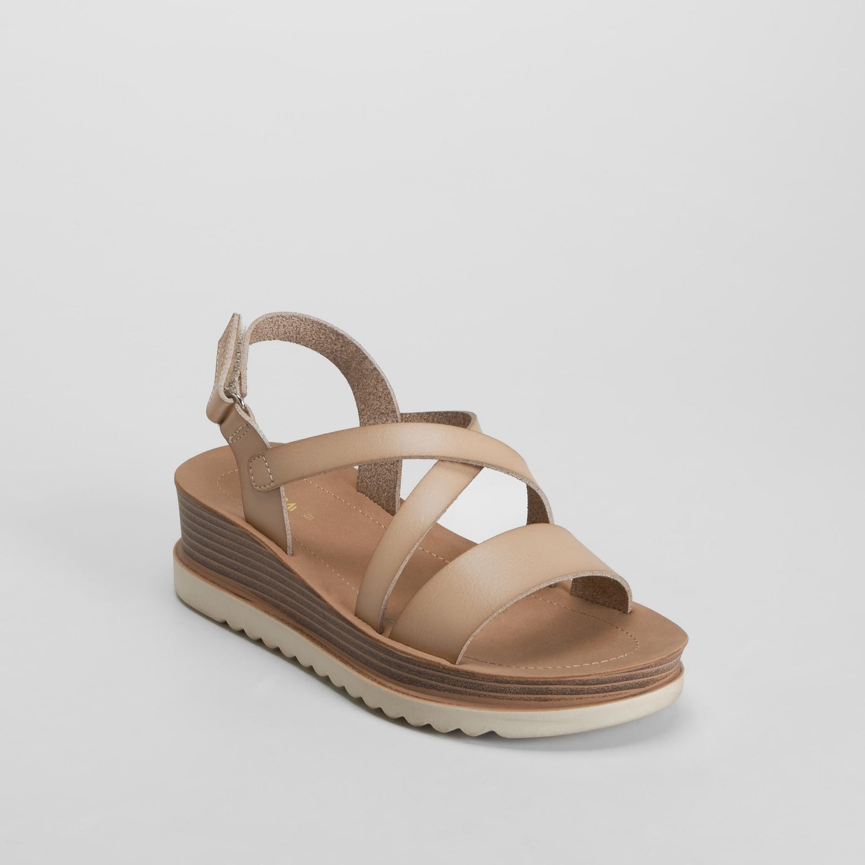 Sandalia cuña beige SENDA ROAD