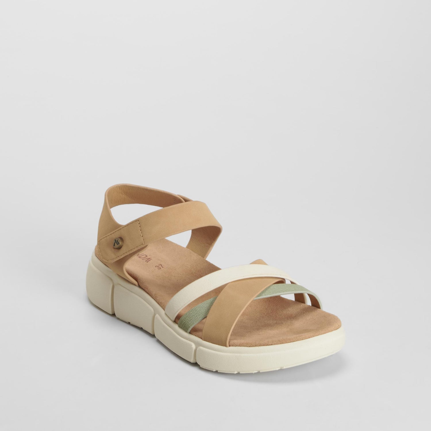 Sandalia cuña tiras beige SENDA ROAD
