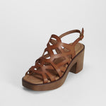 Sandalia tacón troquelada marrón SENDA ROAD