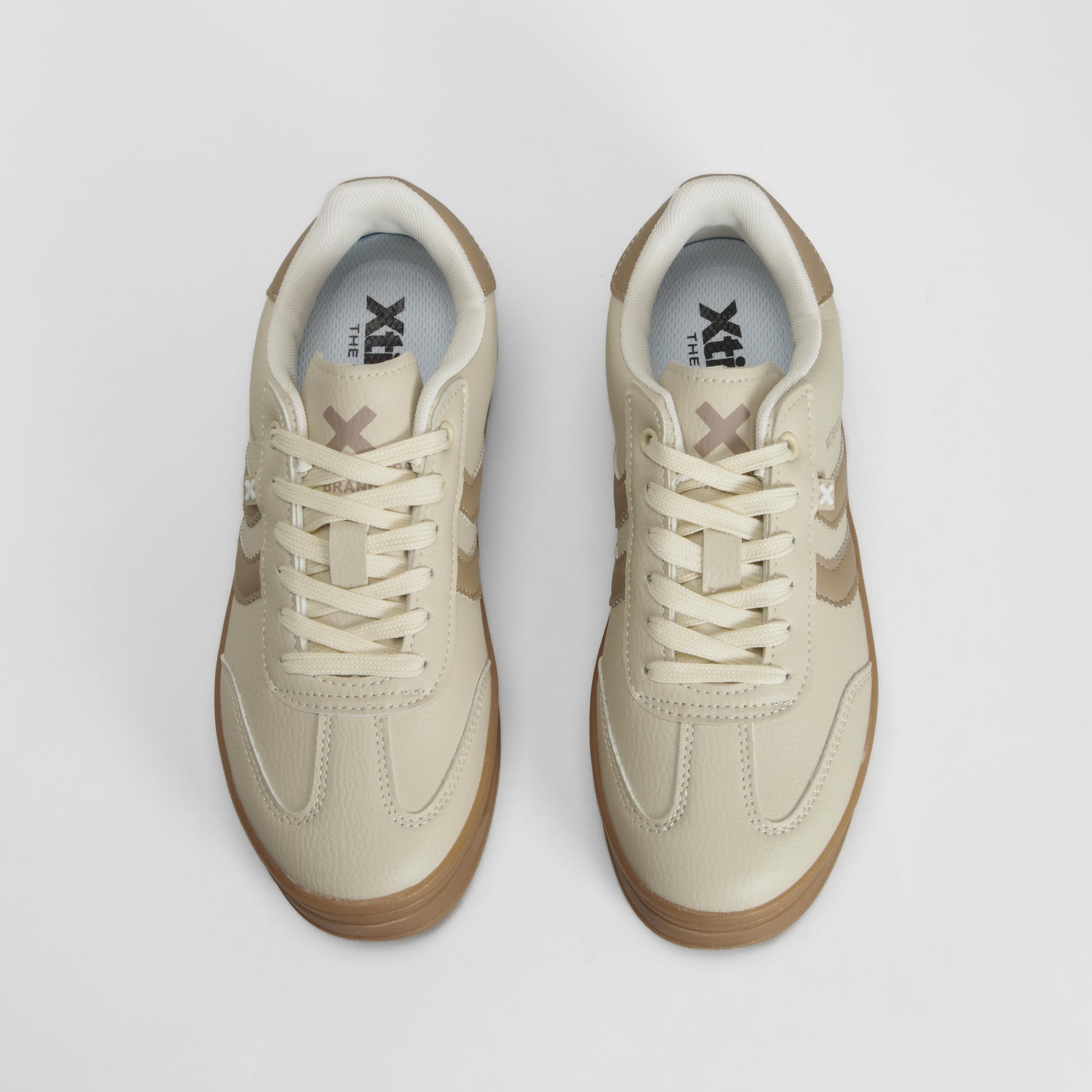 Zapatilla plataforma casual beige XTI