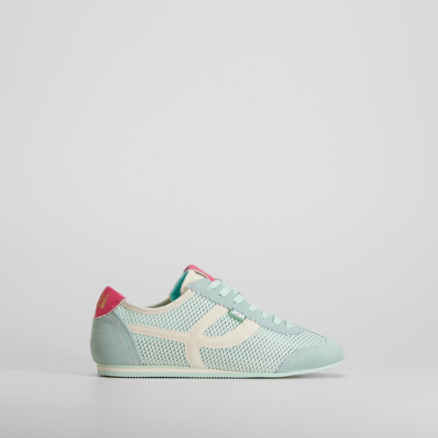 Sneaker rejilla azul XTI