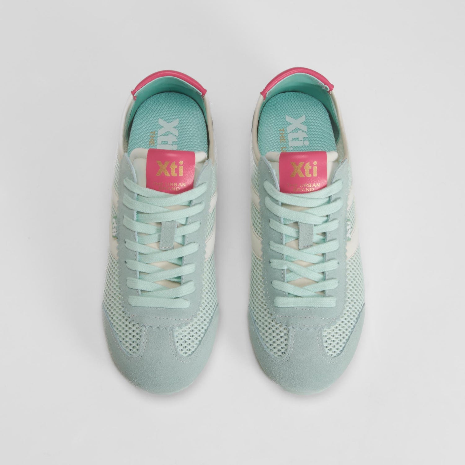 Sneaker rejilla azul XTI