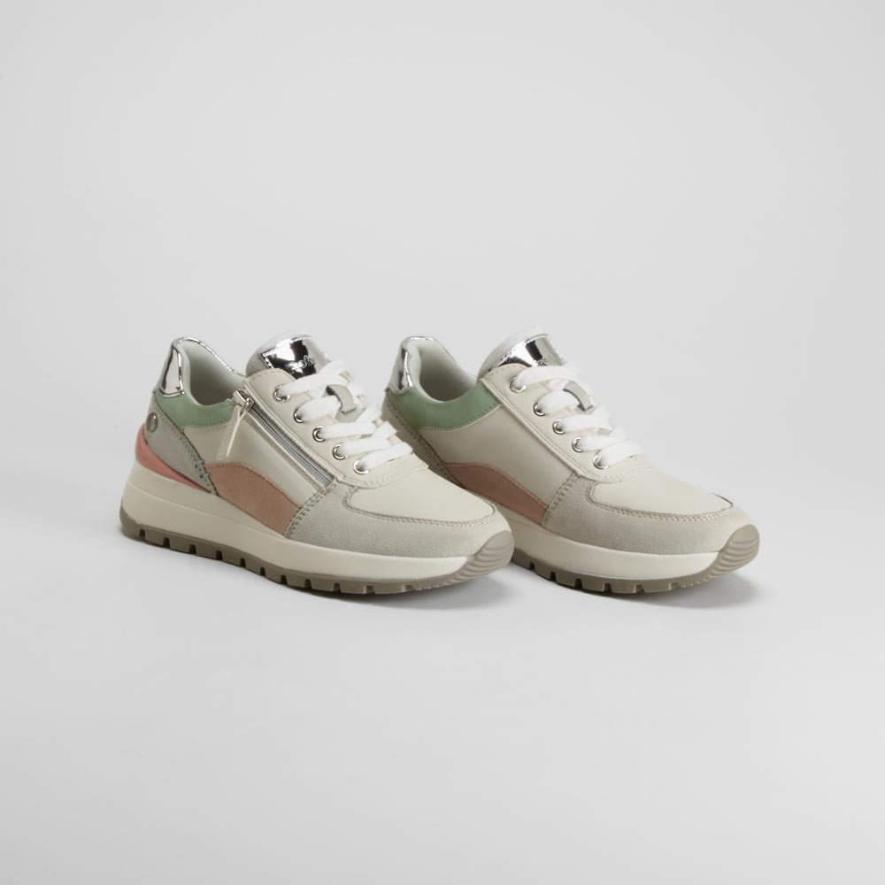 Zapatilla beige con detalles pastel REFRESH