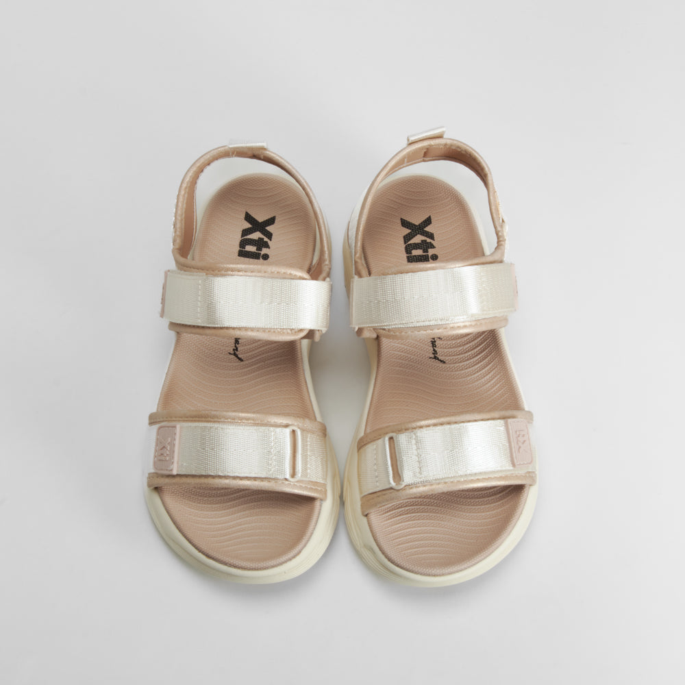 Sandalia velcro blanca XTI