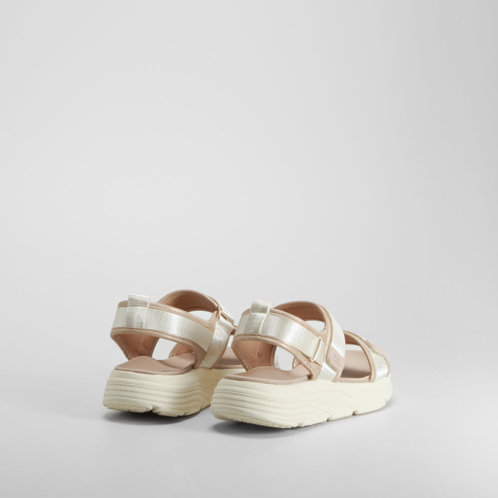 Sandalia velcro blanca XTI