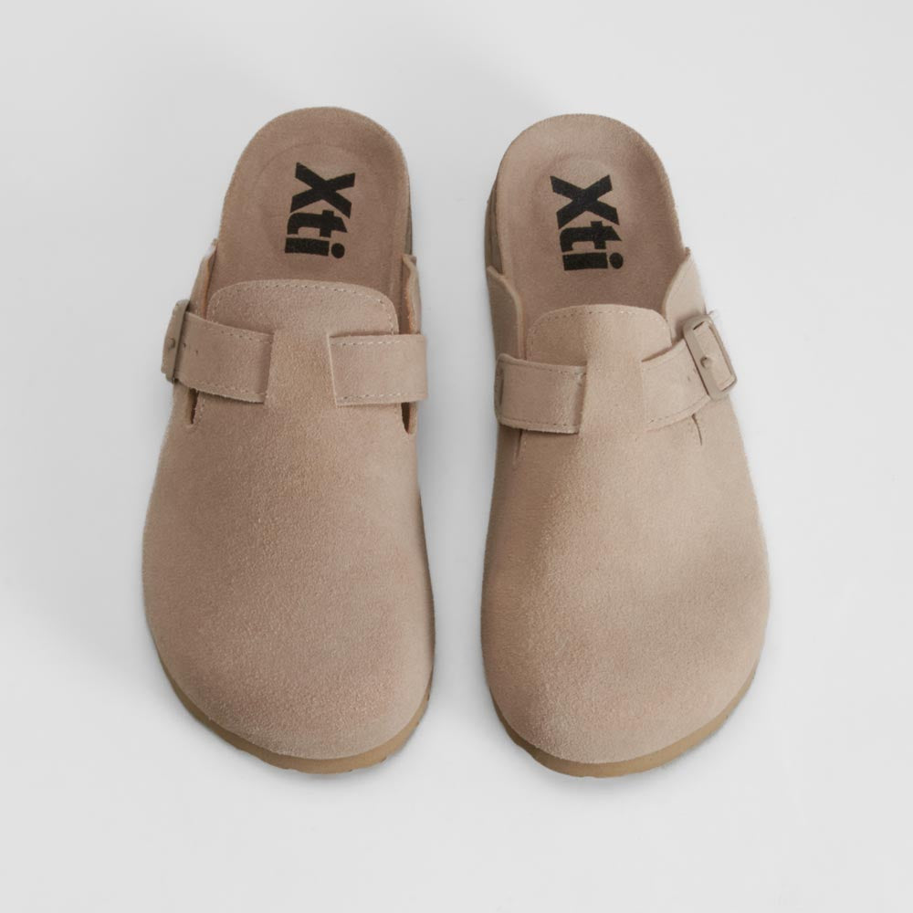 Zueco beige piel XTI