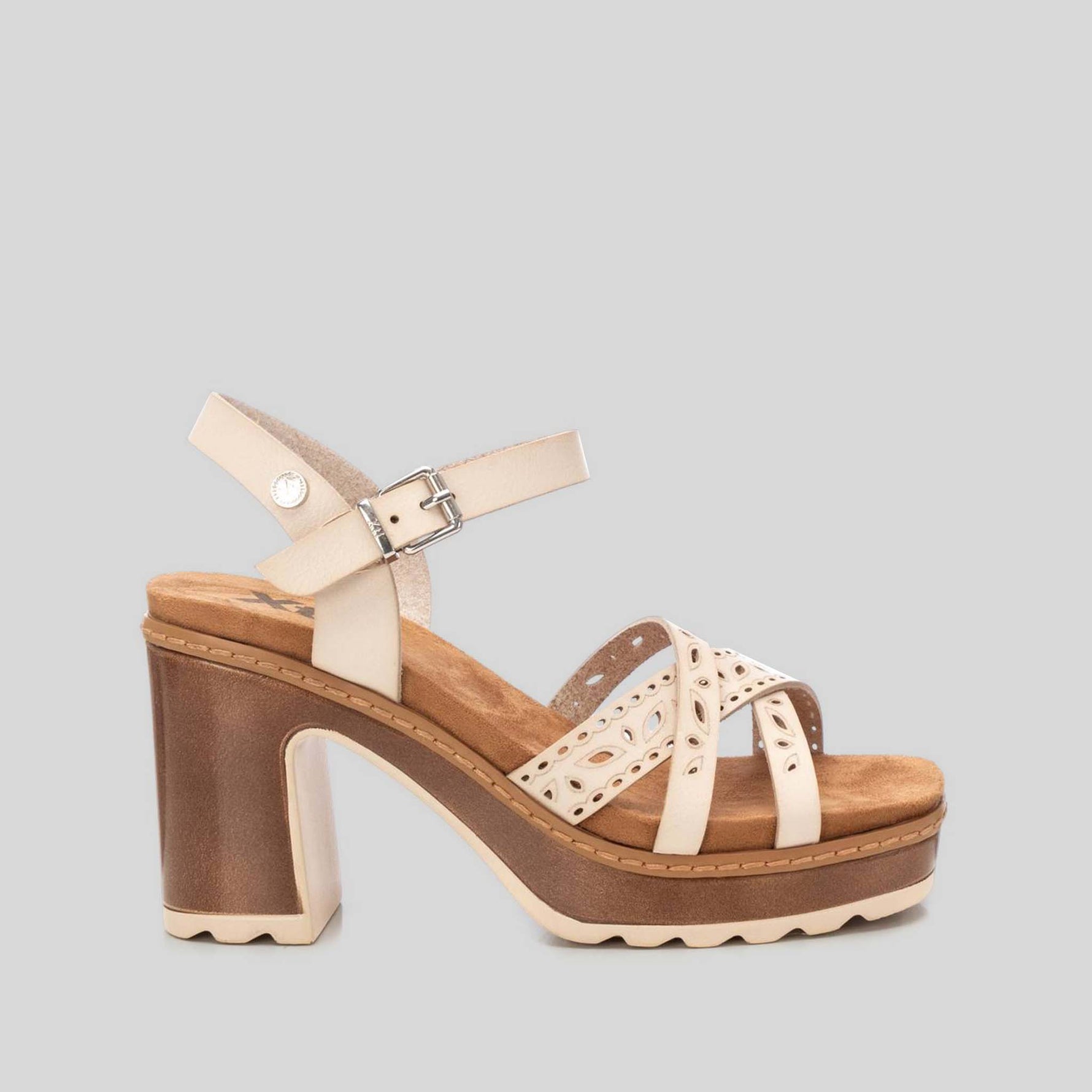 Sandalia tacón tiras cruzadas blanca REFRESH