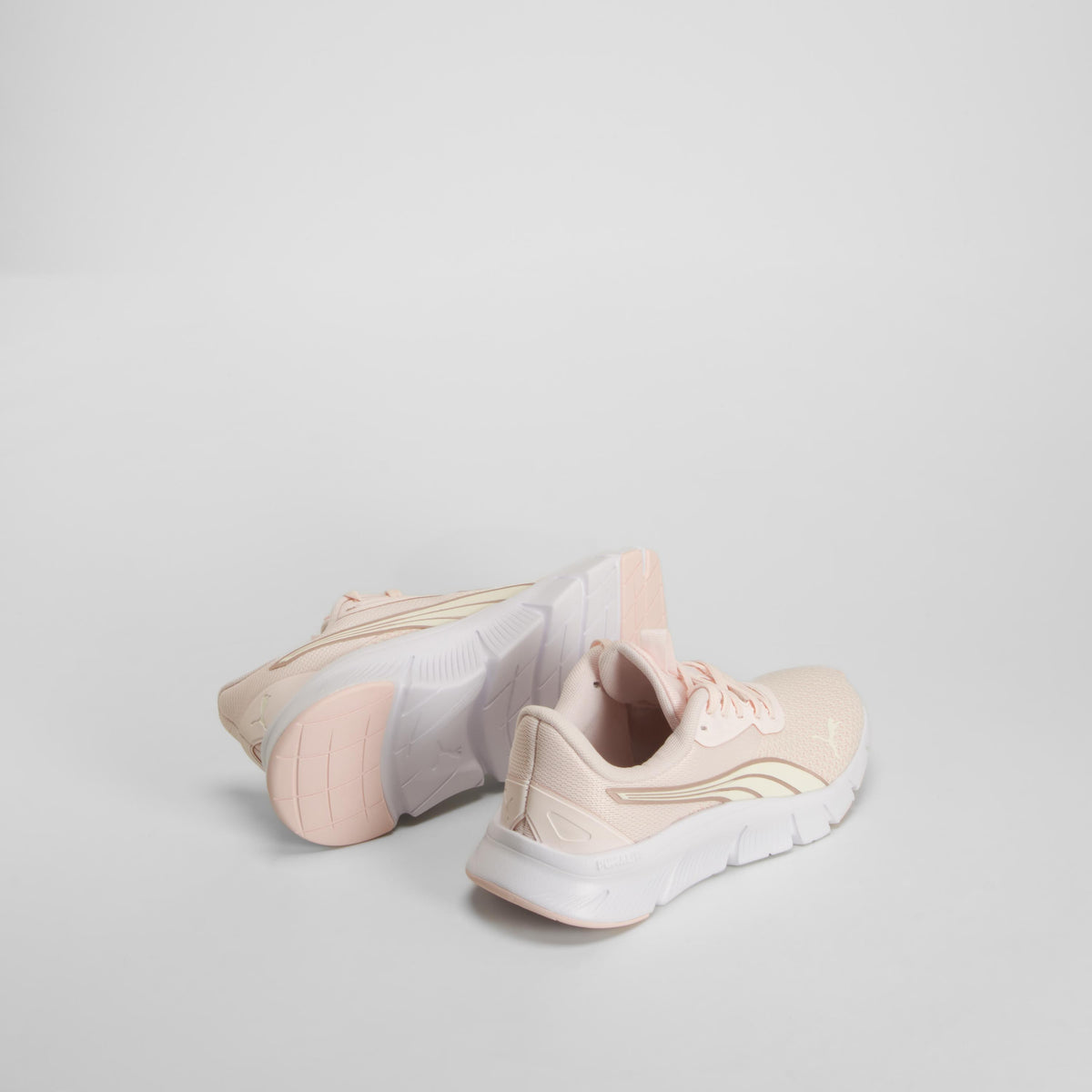 Zapatilla deportiva Flex Focus Lite beige PUMA