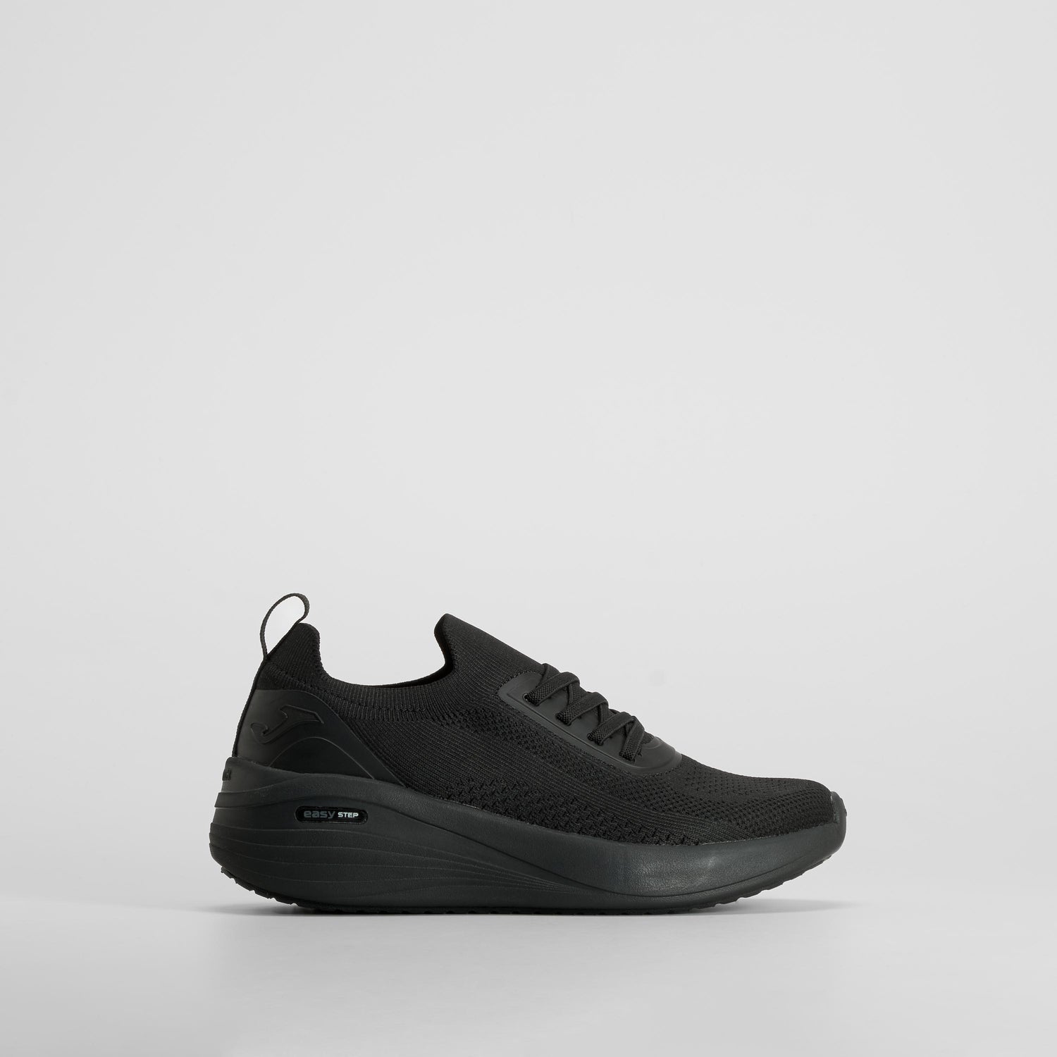 Zapatilla deportiva negra JOMA