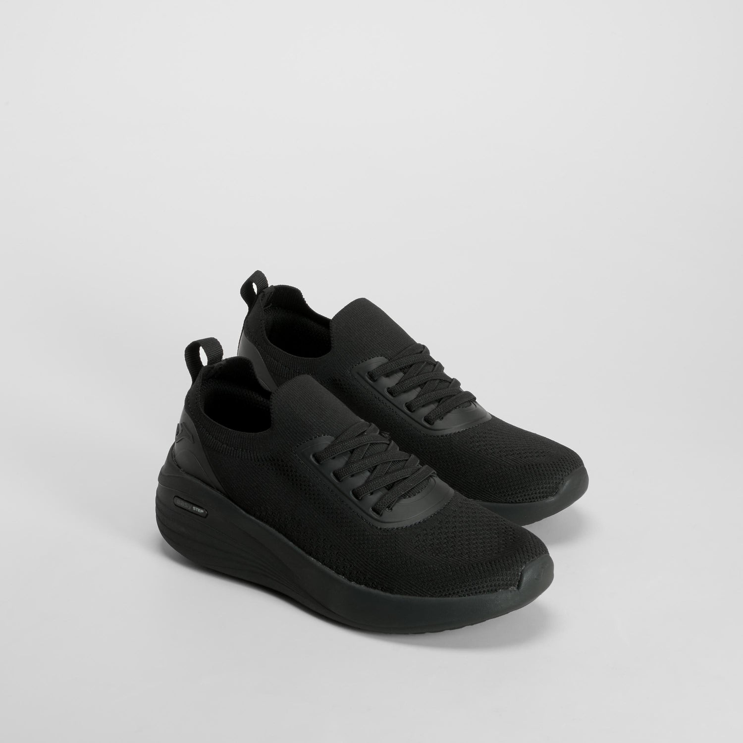 Zapatilla deportiva negra JOMA