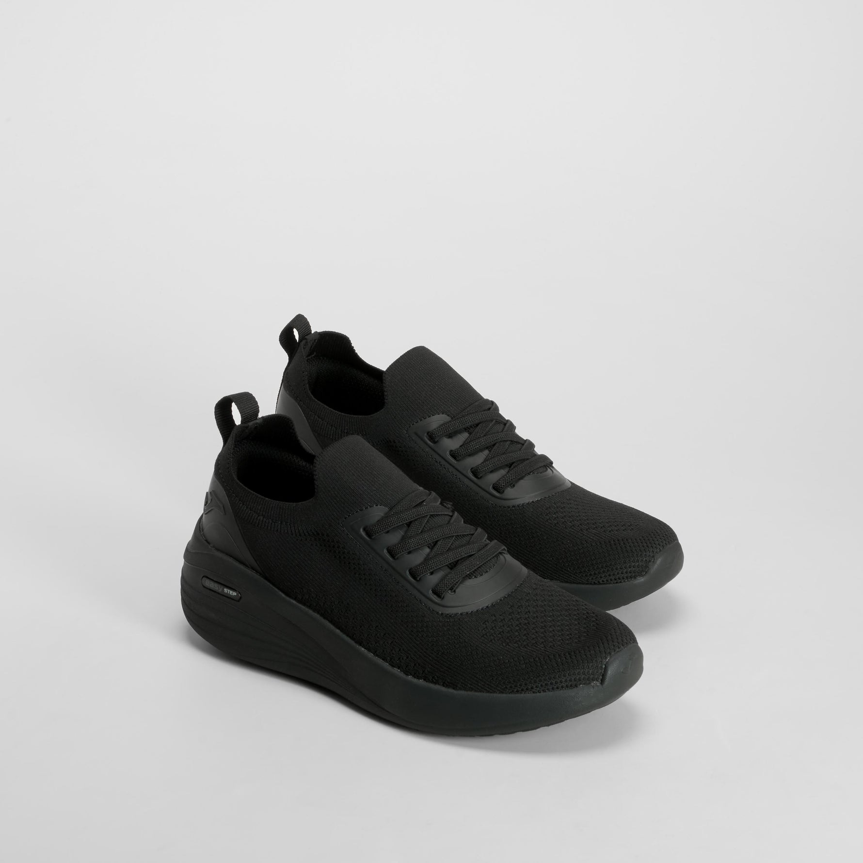 Zapatilla deportiva negra JOMA