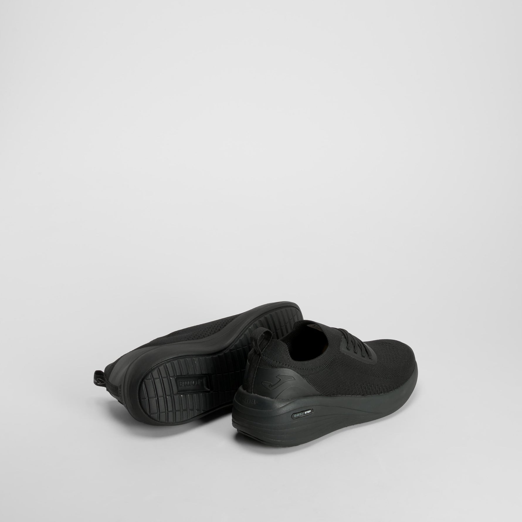 Zapatilla deportiva negra JOMA