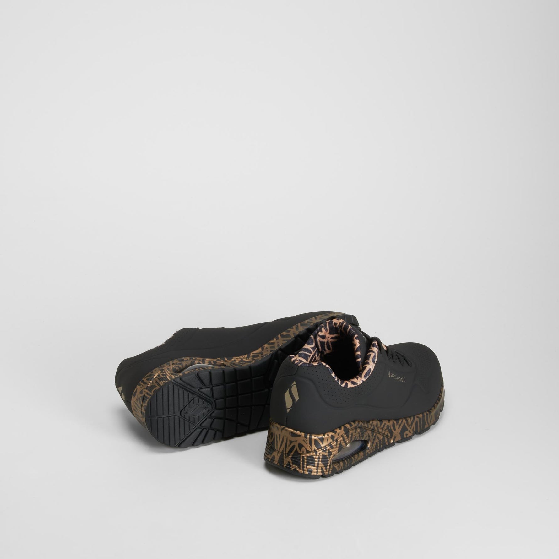 Zapatilla deportiva Uno negra SKECHERS