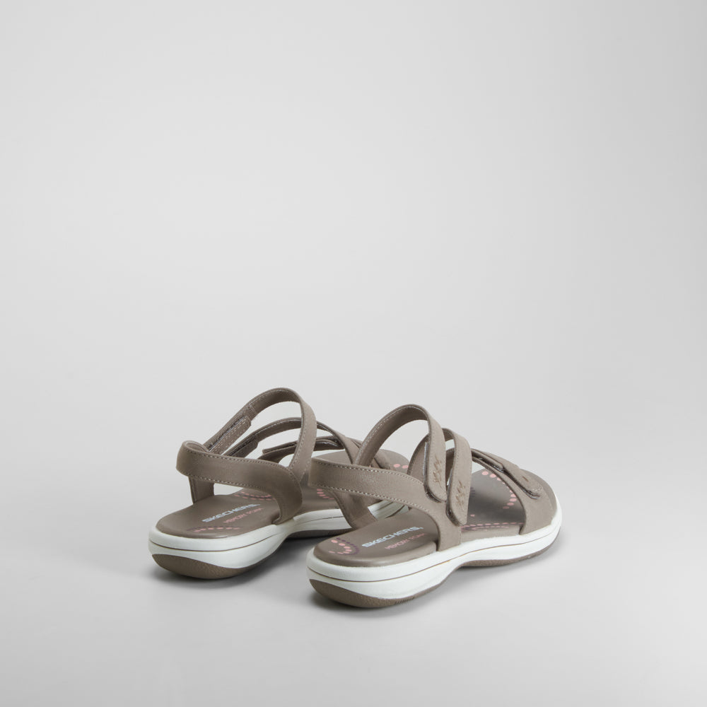 Sandalia Bayshore Basic Necessity marrón SKECHERS