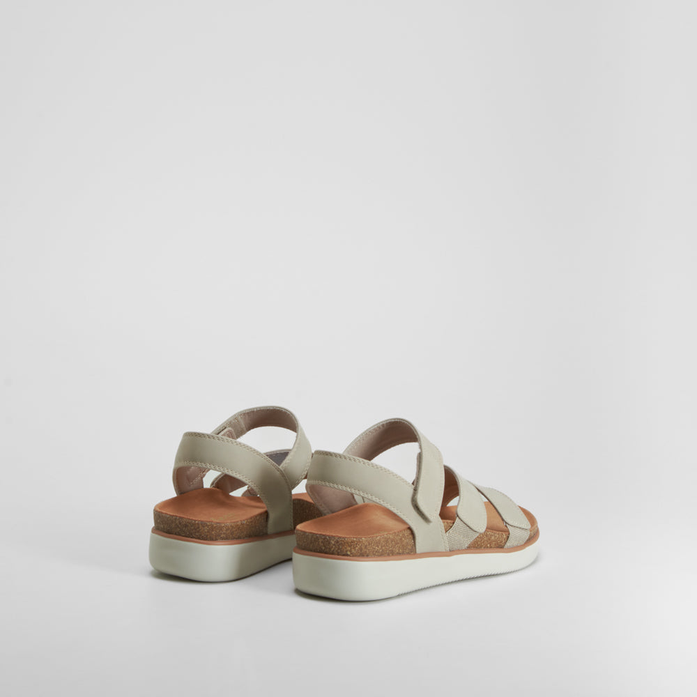 Sandalia Lifted Comfort marrón SKECHERS