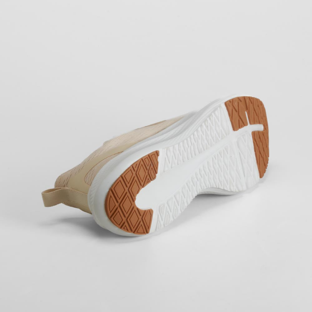 Zapatilla deportiva walking beige UTWO