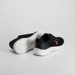 Zapatilla deportiva walking women negra UTWO