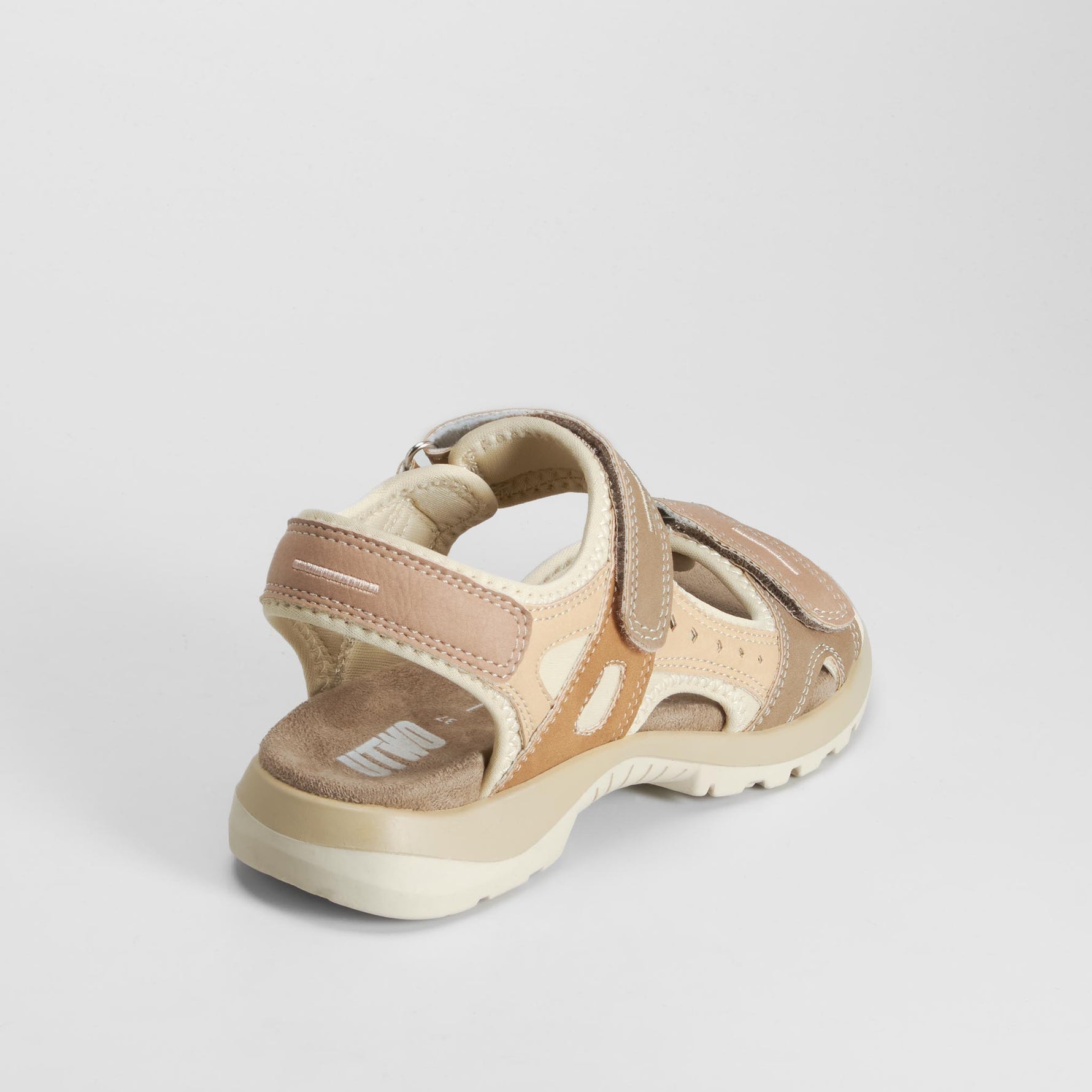Sandalia deportiva confort beige UTWO