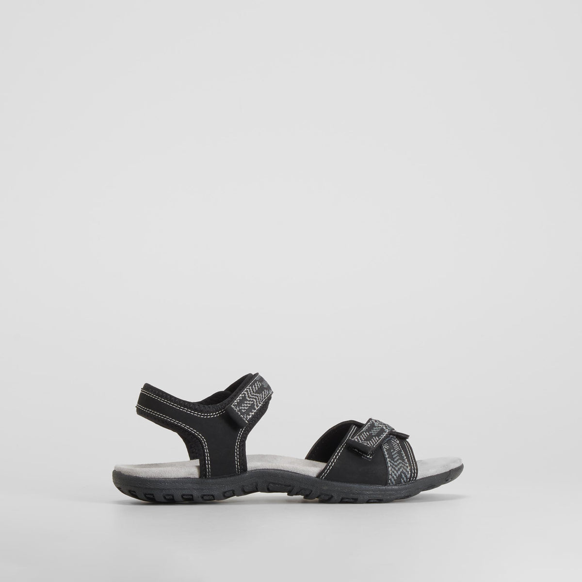 Sandalia deportiva trekking negra UTWO