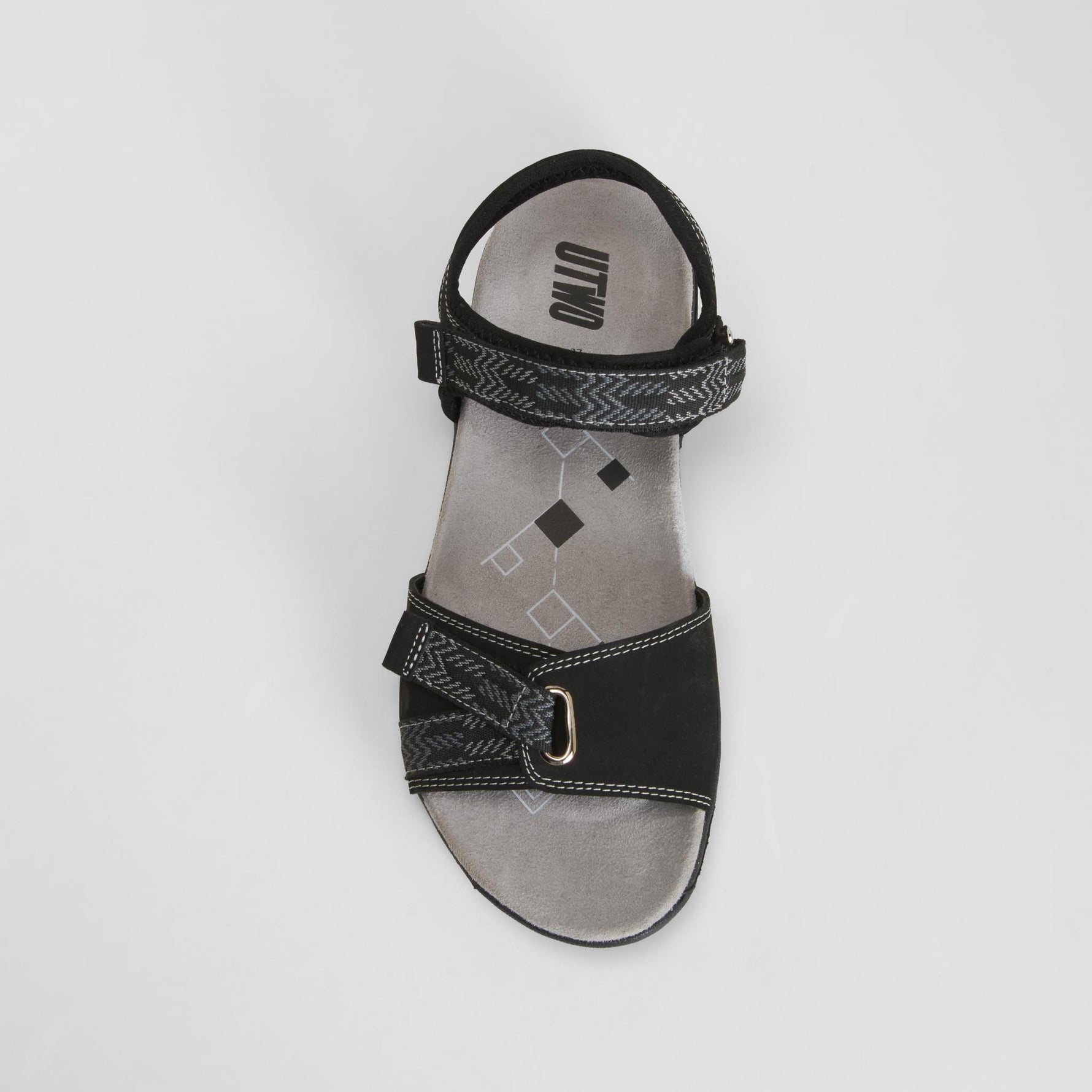 Sandalia deportiva trekking negra UTWO