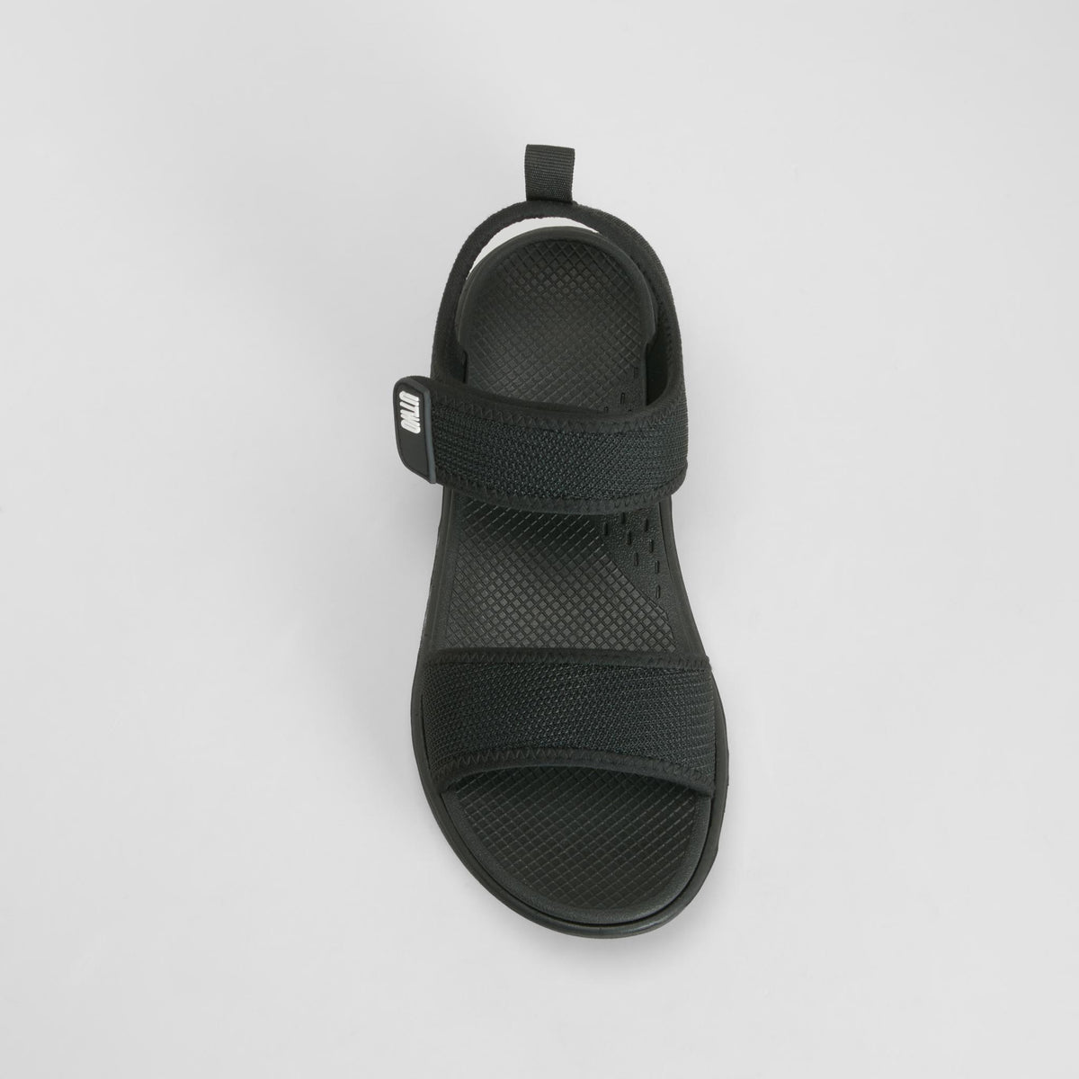 Sandalia deportiva walking velcro negra UTWO