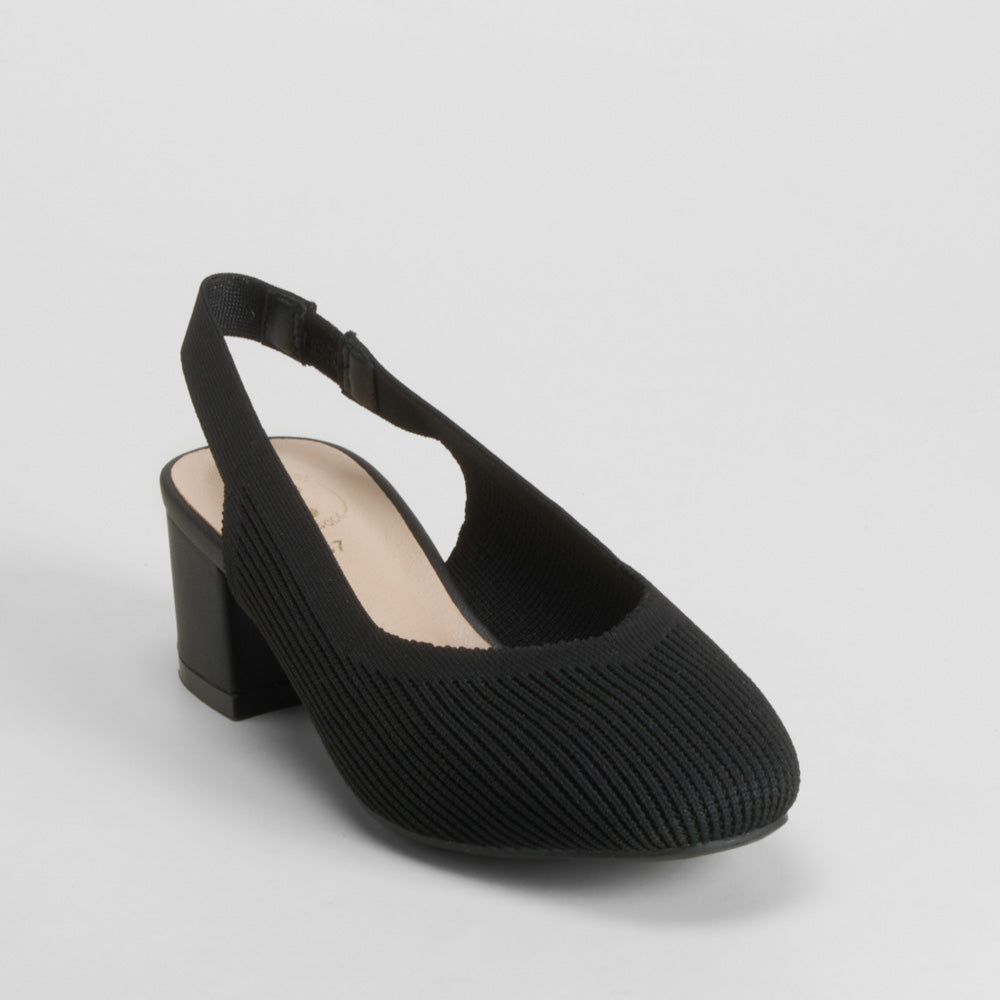 Zapato tacón medio destalonado negro COMFEET