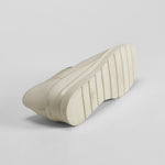 Sandalia cerrada casual piel blanca COMFEET
